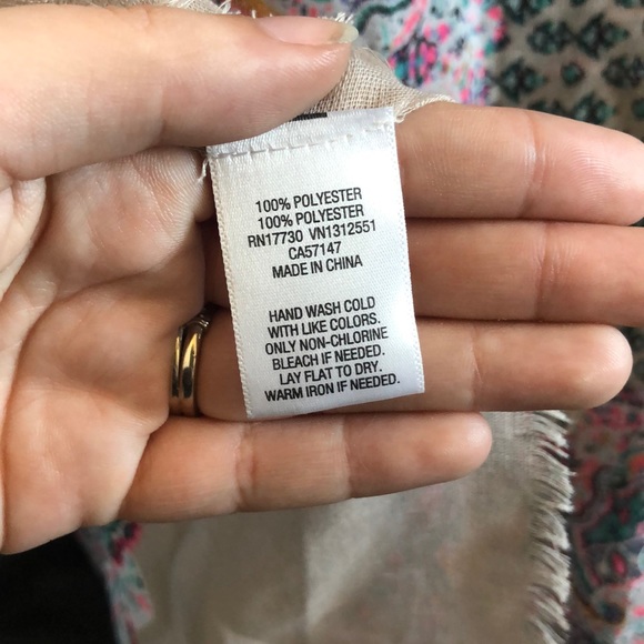 Colorful patterned scarf - Picture 4 of 4